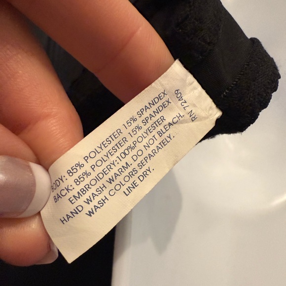 NET-René Rofé Black Lingerie. Size 38C - Picture 8 of 8